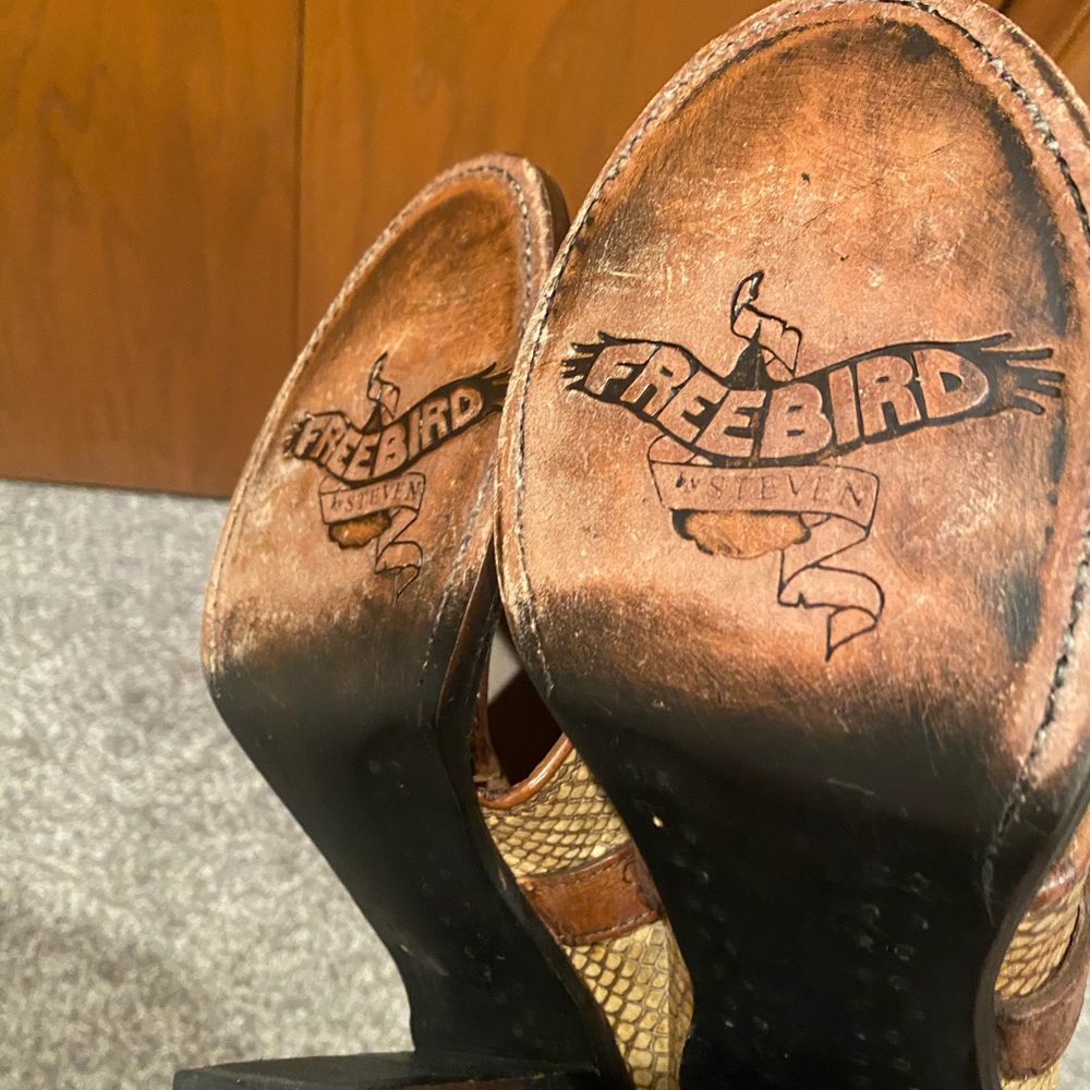 Freebird by Steven “Rattl” sz 10 - Picture 5 of 7